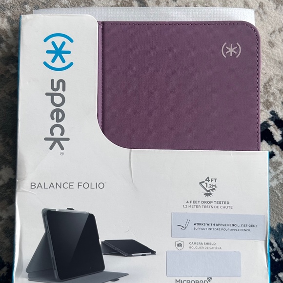 Speck iPad case 2022 - Picture 1 of 3
